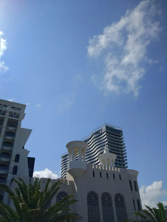 Orbi Residence Apartment Батуми